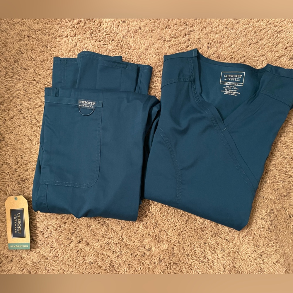 Brand New Teal Scrubs